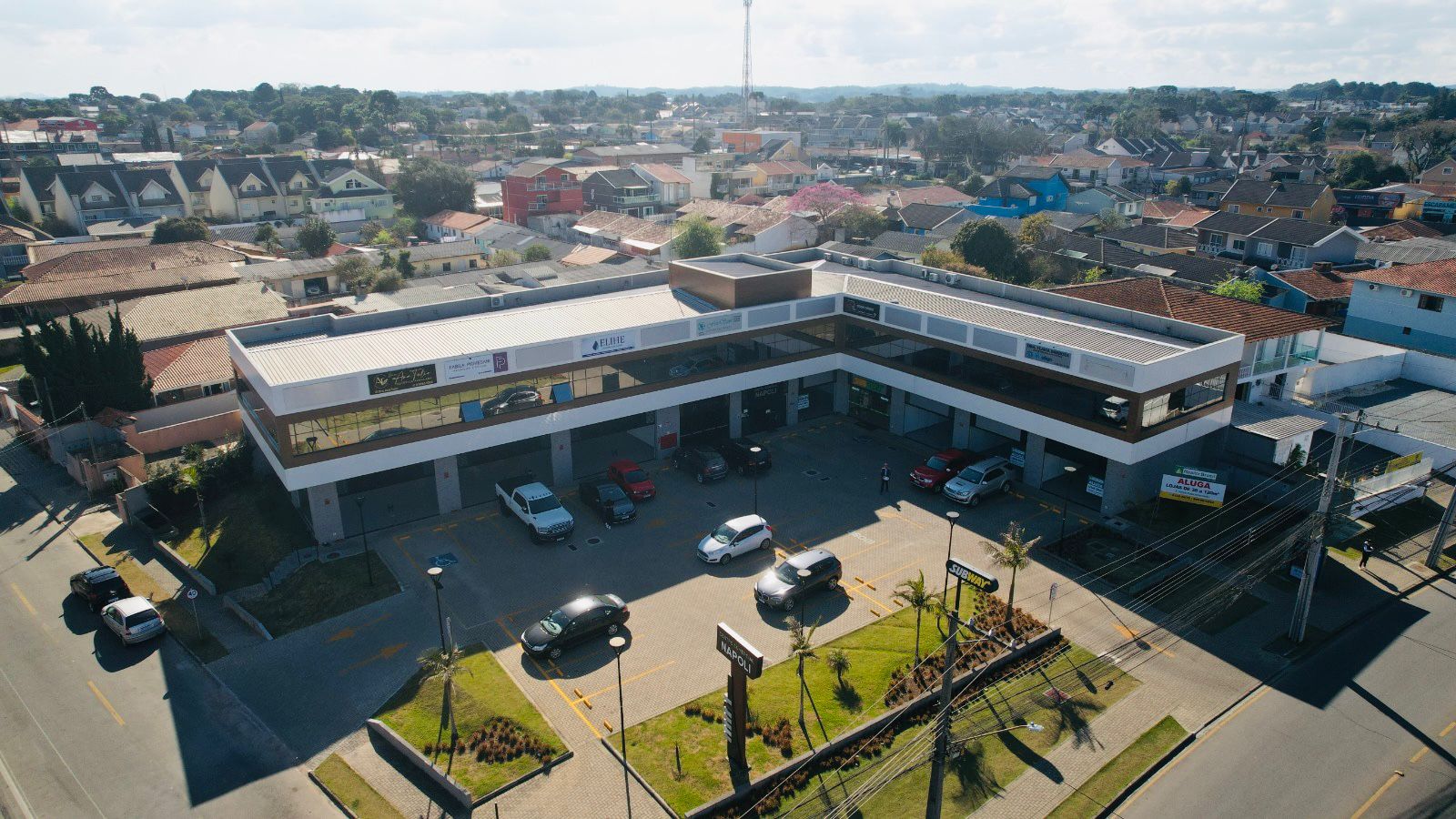 LOJAS DE 38 a 120m² – Santa Felicidade