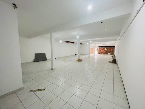 WhatsApp Image 2025-10-24 at 16.17.10 (2)