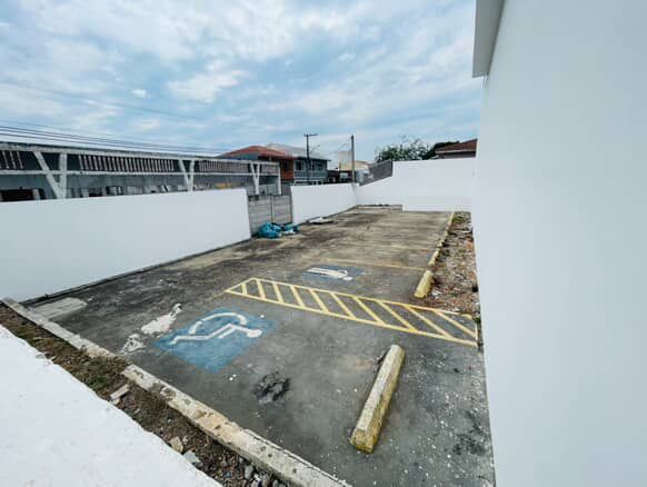 WhatsApp Image 2025-10-24 at 16.17.11